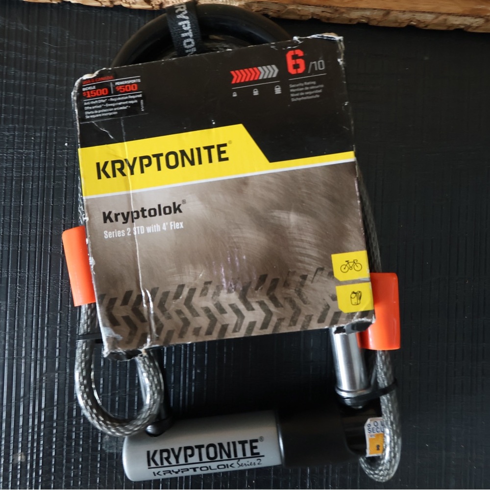 bike lock Kryptonite Kryptolok Series 2 U-Lock with Cable